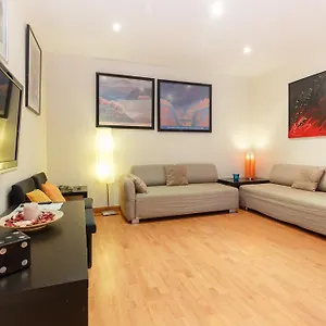 https://marina-barcelona.catalonia-hotels.com